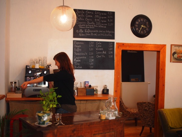 ドイツ・ハイデルベルクの素敵でおしゃれなカフェは路地にある？